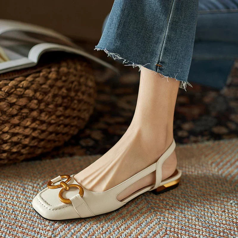 Irvana - retro low heels
