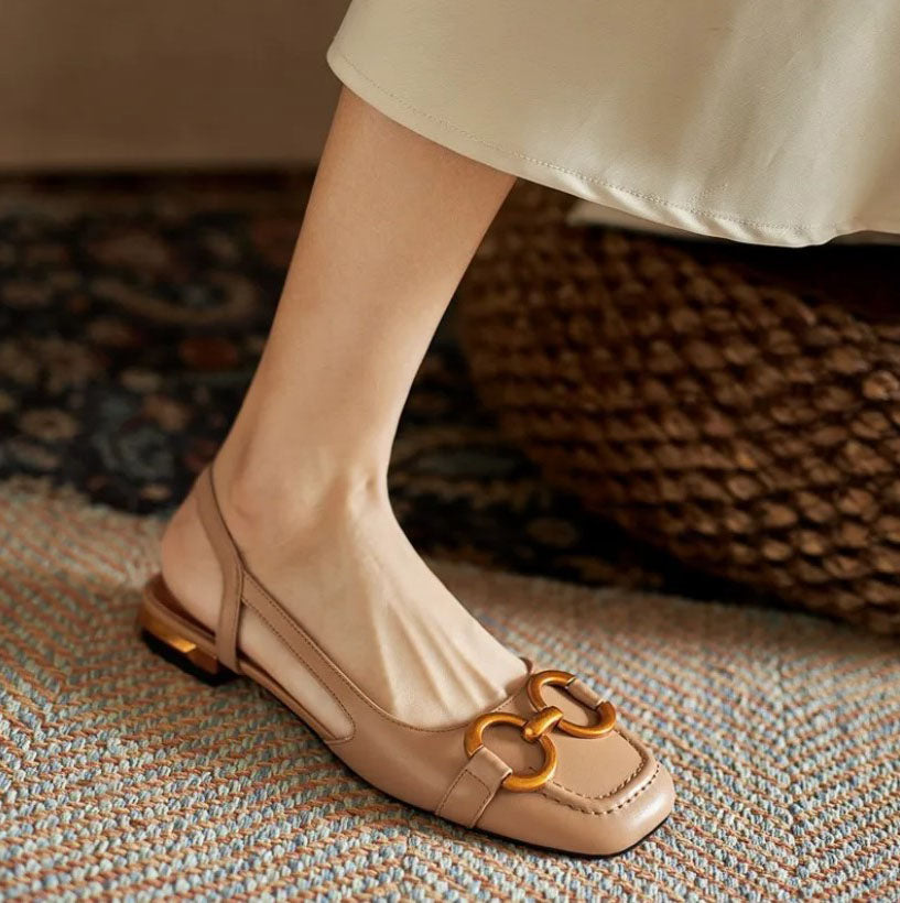 Irvana - retro low heels