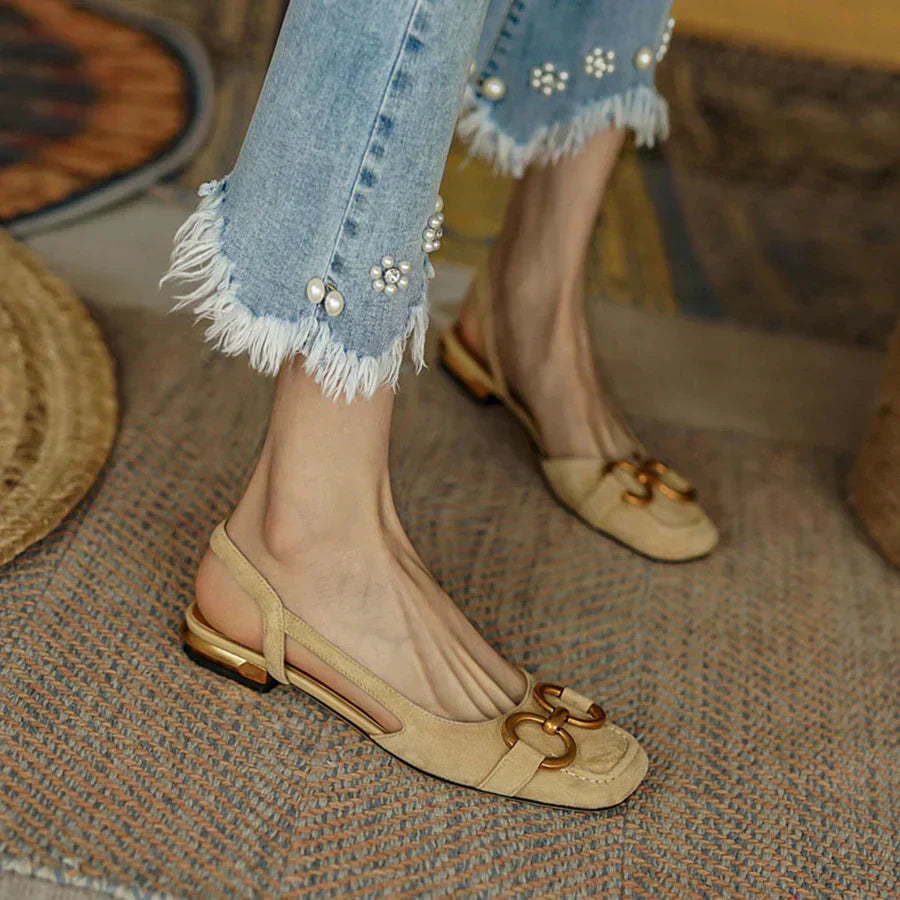 Irvana - retro low heels